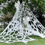 Unyqoos Ibenzoa® Halloween Reusachtig Spinnennet voor Tuin en Feest, Grote Driehoekige Decoratie