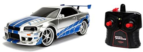 JADA Toys 253203018 Snelle RC Nissan Skyline Gtr met Afstandsbediening, 1:24