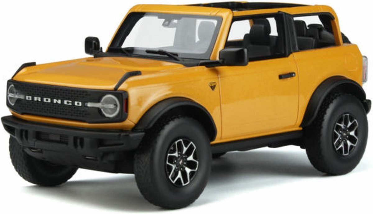 GT Spirit resin modelauto GT858 - Ford Bronco Badlands Cyber Orange 2021 1:18