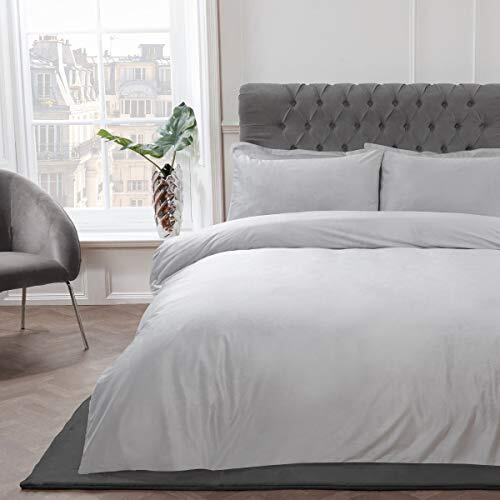 Sleepdown Sleepdown Matt Velvet Silver Luxe Super Soft Easy Care Plain Dekbedovertrek Quilt Beddengoed Set met Kussensloop - Eenpersoons (135cm x 200cm)