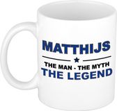 Bellatio Decorations Matthijs cadeau mok - man myth legend - naam koffiemok / beker - wit en blauw - 300 ml - verjaardag