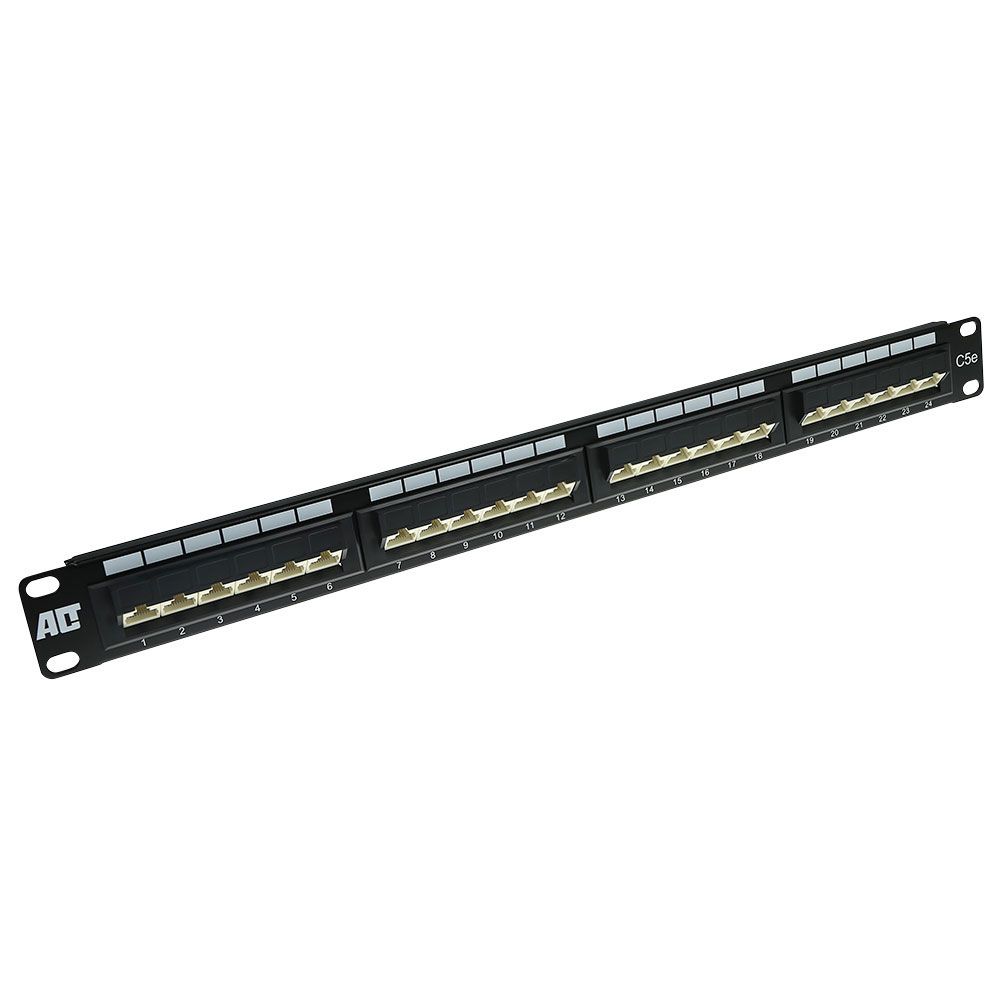Kabel Patchpaneel - 24 poorts - UTP - Cat5e - 45°