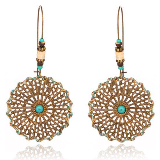 Deja Jewels Lookinggoodtoday Ronde goudkleurige dames oorbellen met turquoise kralen en steen