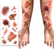 Fiestas Guirca Geïnfecteerde wonden tattoo