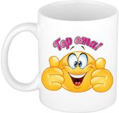 Bellatio Decorations Cadeau koffie/thee mok - duim omhoog smiley - top oma - roze - 300 ml - keramiek