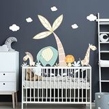 Muursticker Scandinavische dieren en de magische palm (H60 x B90 cm)
