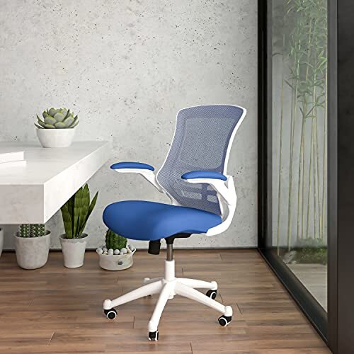 Flash Furniture Bureaustoel met middelhoge rugleuning, ergonomische bureaustoel met opklapbare armleuningen en netstof, perfect voor thuiskantoor of kantoor, blauw/wit