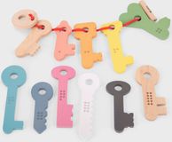 TickiT Houten sleutel regenboog 73474, lange sleutel 12 cm