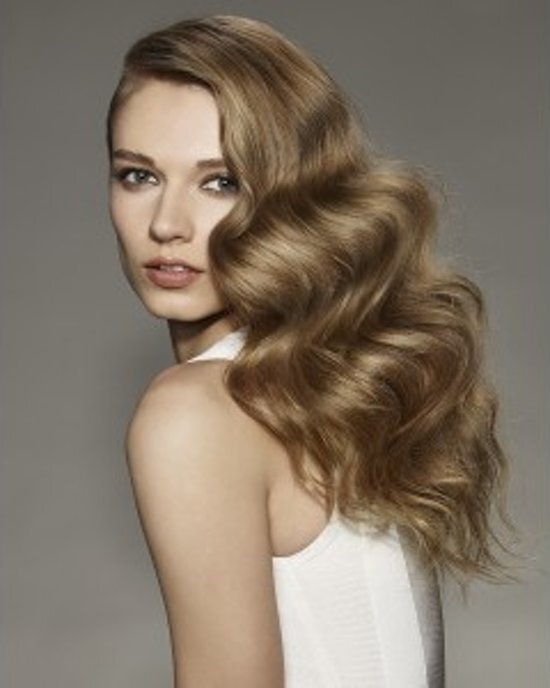 Balmain Hair Dress 55 cm. 100 % echt haar, kleur L.A. een mooie mix van donkerblonde-lichtbruine tinten