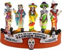 Lemax Spooky Town - Catarinas Fashion Show