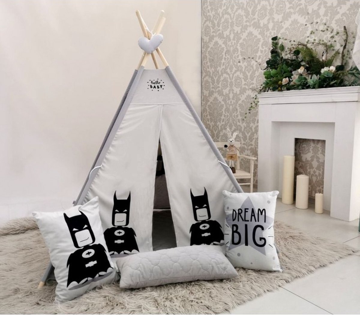 LoveGifts Luxe handgemaakte batman tipi tent speeltent - wigwam voor kinderen 110 x 110 x 160 cm inclusief 3 kussens en grond kleed - gemaakt van 100% katoen en pluche - premium kwaliteit en een uniek design