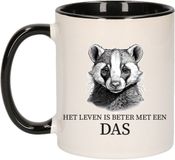 Bellatio Decorations Cadeau mok voor de familie Das - het leven is beter met - zwart - keramiek - 300 ml