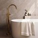 BRAUER Gold Carving Staande Badkraan - douchestang 1 stand - 2 carving knoppen - inclusief inbouwdeel - PVD - geborsteld goud 5-GG-262