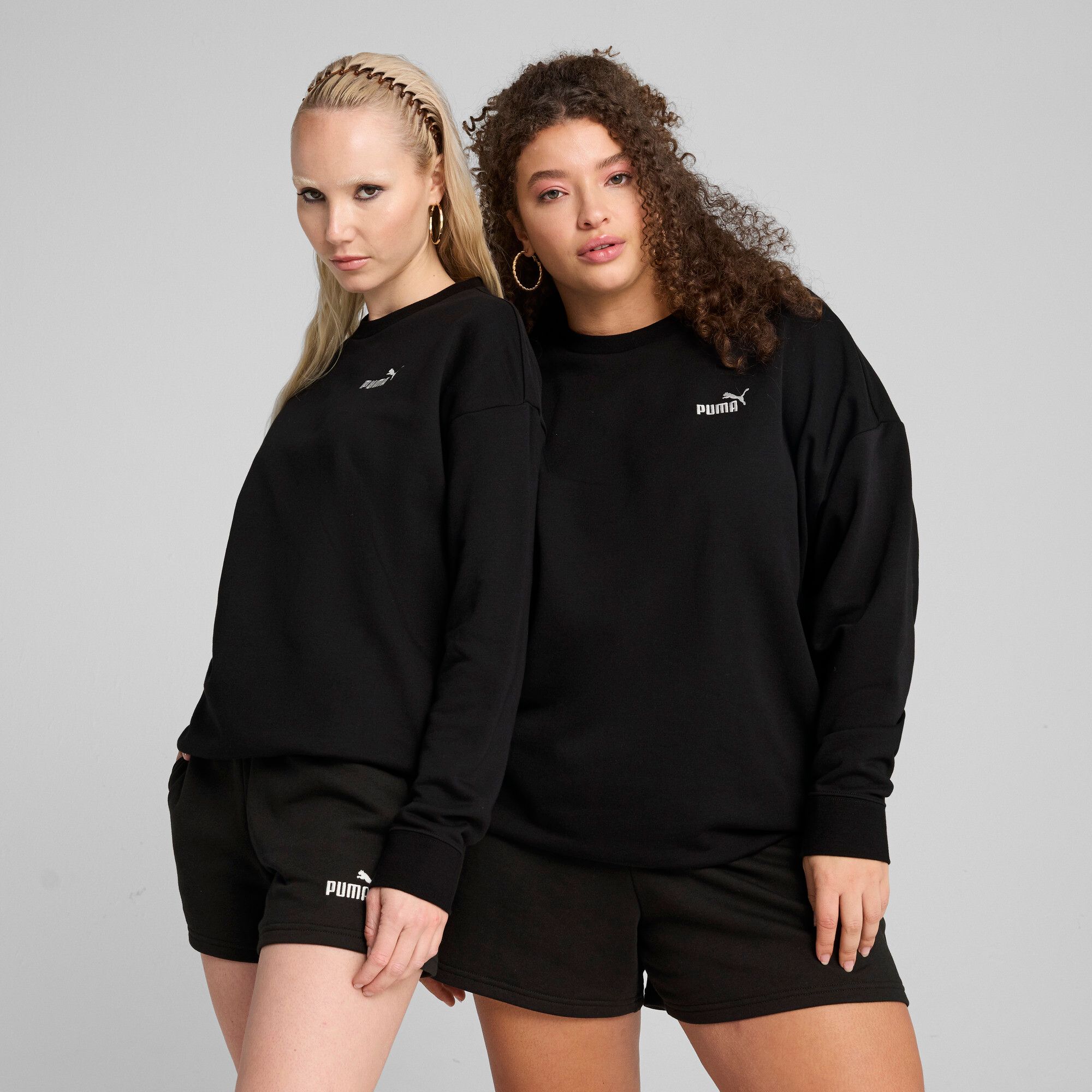 PUMA ESS Small Logo Relaxed Crew Sweatshirt Women, Black, Size XS
