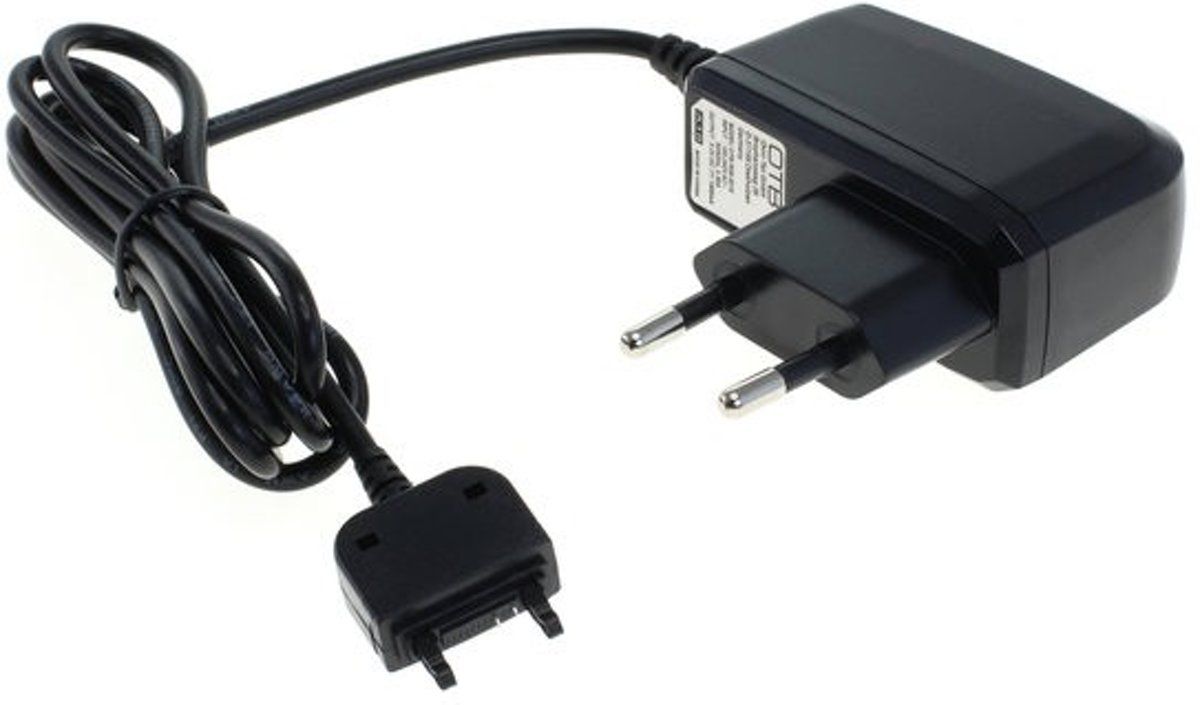 Out of the Box Oplader 1 A met Fast Port connector voor Sony Ericsson telefoons 1
