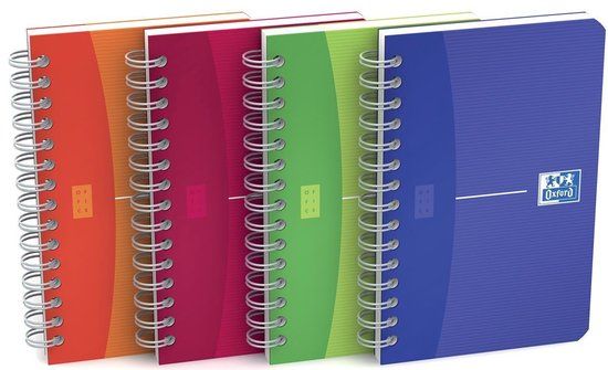 Oxford Office MyColour spiraalblok 180 bladzijden 9 x 14 cm geruit 5 mm rood
