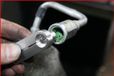 KS Tools Outil de desserrage pour retirer le tuyau de sortie du compresseur d'air - 460.5666