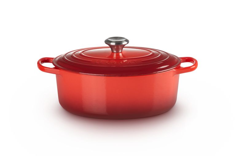 Le Creuset Signature Oval Dutch Oven - 4.7L - Cherry Red - 29cm