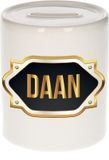 Bellatio Decorations Spaarpot met voornaam Daan - wit - met goud/zwart embleem - 8 x 9 cm - keramiek - met afsluitdop - cadeau verjaardag
