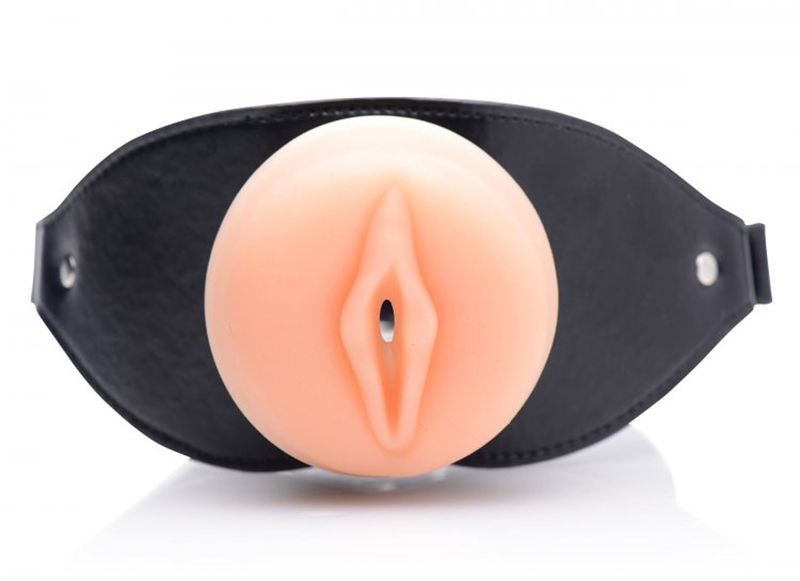 Master Series Pussy Face Vagina Gag - Zwart