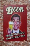 Merkloos Cave & Garden Wandbord - Beer helping Ugly - Mancave - Metalen wandbord - 20 x 30 cm