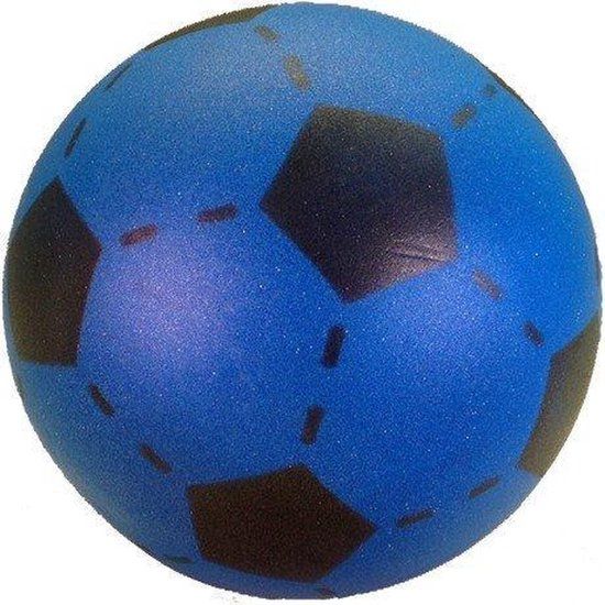 Merkloos Voetbal schuimrubber blauw/zwart 20 cm