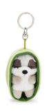 63168 Sleeping Pets 63168 Sleutelhanger wasbeer 8 cm in mandje, kleurrijk trouwe pluche metgezel voor rugzak of tas, sleutelhouder voor klein en groot