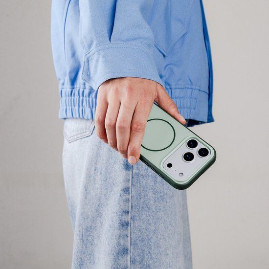 imoshion Hoesje - Geschikt voor Google Pixel 9 / Google Pixel 9 Pro - Color Backcover met Thin geschikt voor MagSafe Ring - Donkergroen