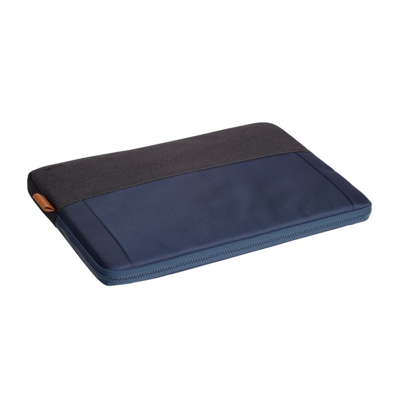 Trust Lisboa 16 inch Laptop Sleeve - Blue