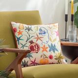 Wylder Pomona Floral Piped Feather Rich gevuld kussen