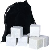 Secret de Gourmet 27x stuks klei whisky koelstenen met opbergzakje 2 x 2 x 2 cm