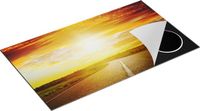 Chefcare Inductie Beschermer Zonsondergang Over de Weg met een Rode Lucht - 90x55 cm - Multicolor