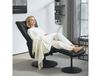 HOMCOM Fauteuil de bureau avec repose-pieds, aspect cuir, pivotant, dossier réglable, jusqu'à 150 kg, noir