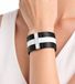 Calvin Klein Bracelet moderne pour femme en cuir véritable avec large bande contrastée, taille XS (15 cm), KJ9KBB0901, Noir/Blanc