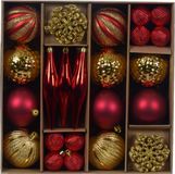 Decoris Boules de Noël et ensemble d'ornements - 46 pièces - Rouge/Or - Plastique - ø8 cm