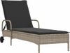 vidaXL Ligbed met wielen en kussens poly rattan lichtgrijs