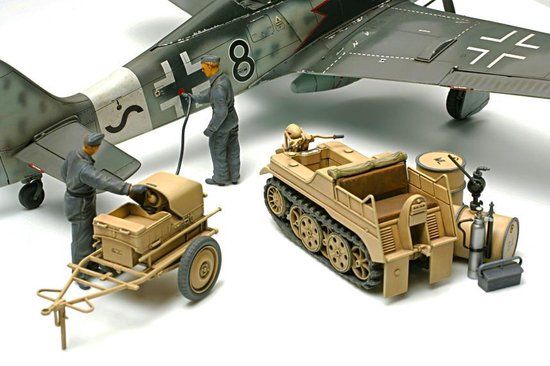 Tamiya German Aircraft Power Supply Unit & Kettenkraftrad Model Kit - 1:48 Scale