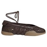 ADIDAS ORIGINALS Ballerina 'Taekwondo Mei' chocoladebruin