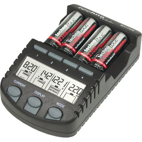 Technoline BC 700 - Batterij Oplader - AA/AAA - NiCd/NiMH - LCD Display - Zwart