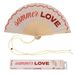 Fisura Originele waaier met opschrift "Summer Love", moderne kleurrijke houten waaiers, rode handventilator inclusief hanger, grappig cadeau-idee, 42,5 x 23 cm