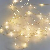 Talking Tables Batterij-aangedreven led-lichtslingers voor gebruik binnenshuis met gouddraad | Kerst tafeldecoraties, bruiloft, Valentijnsdag, verlovingsfeest, jubileum- 60 bollen 3m