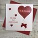 WHITE COTTON CARDS Balloon verjaardagskaart "To My Husband On Our First Anniversary", handgemaakt, PD90-1