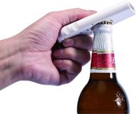 New Age Devi Bierdopschieter - Bierdoppen schieten - Bieropener - Flesopener - Flesjesopener - Wit
