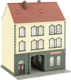 Faller 130628 H0 Stadshuis met modelbouwwinkel