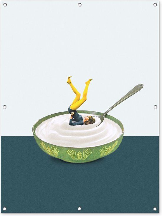 GreatGardenPosters Tuinposter - Vrouw - Retro - Yoghurt - Lepel - 90x120 cm - Buitenposter