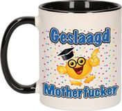 Bellatio Decorations Geslaagd cadeau mok - zwart - Geslaagd Motherfucker - Ca. 300 ml