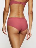 Triumph Maxislip Red Label Aura Spotlight