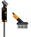 Fiskars Quikfit™ Brosse à mauvaises herbes avec manche - Brosse à joints - Grattoir à mauvaises herbes avec manche 145cm