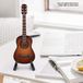 Shenzhen Haorui Industrial Technology Co., Ltd. Miniatuur Houten Gitaar Model met Stand - Muzikaal Ornament voor Thuiskantoor - Bruin 10 inch