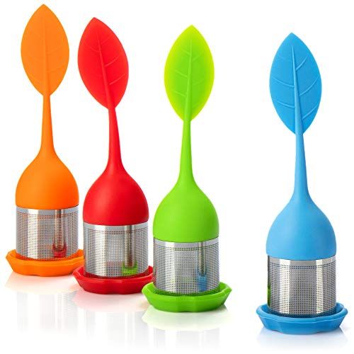 COM-FOUR® 4x thee-ei van roestvrij staal en siliconen - theezeefje met deksel en schotel - fijne theefilter voor theeliefhebbers (selectie varieert) (04 stuks - vel 2 groen / oranje / blauw / rood)